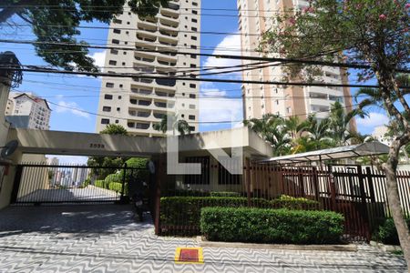 Apartamento à venda com 156m², 3 quartos e 3 vagasFachada
