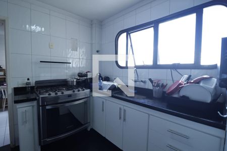 Apartamento à venda com 156m², 3 quartos e 3 vagasCozinha
