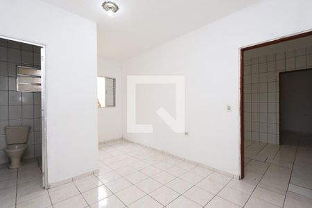 Quarto 1 de casa para alugar com 2 quartos, 50m² em Vila Industrial, São Paulo