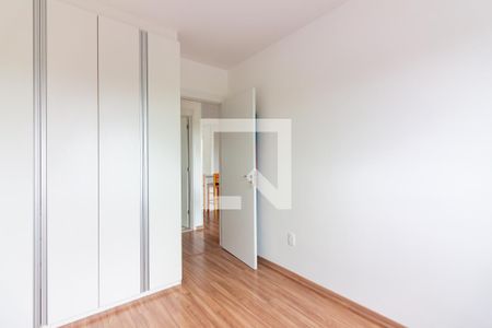 Quarto 2 de apartamento para alugar com 2 quartos, 47m² em Piratininga, Osasco
