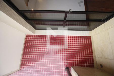 Apartamento à venda com 222m², 4 quartos e 3 vagasVaranda Piso inferior