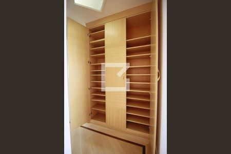 Apartamento à venda com 222m², 4 quartos e 3 vagasArmario quarto 3