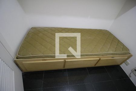 Apartamento à venda com 222m², 4 quartos e 3 vagasQuarto Lavanderia