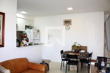 Sala de apartamento para alugar com 2 quartos, 62m² em Vila Anastácio, São Paulo