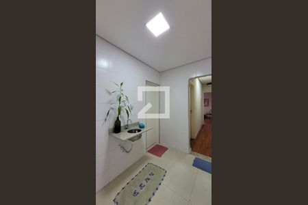 Casa à venda com 167m², 15 quartos e 4 vagasCorredor 
