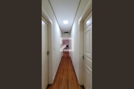 Casa à venda com 167m², 15 quartos e 4 vagasCorredor