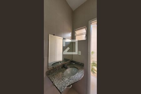 Casa à venda com 167m², 15 quartos e 4 vagasBanheiro 3