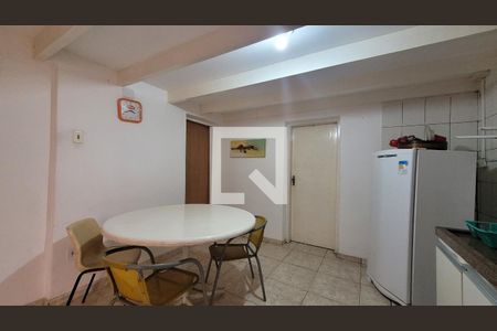 Casa à venda com 167m², 15 quartos e 4 vagasCozinha 1