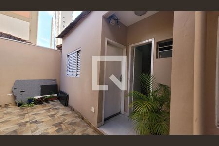 Casa à venda com 167m², 15 quartos e 4 vagasQuintal