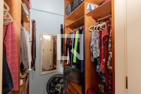 Apartamento à venda com 130m², 3 quartos e 2 vagasCloset da Suíte