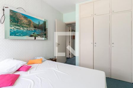 Apartamento à venda com 130m², 3 quartos e 2 vagasQuarto 1