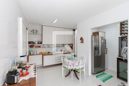 Apartamento à venda com 130m², 3 quartos e 2 vagasCozinha