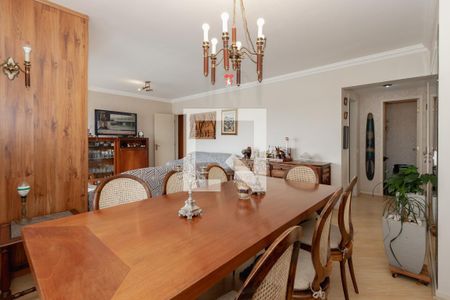 Apartamento à venda com 130m², 3 quartos e 2 vagasSala