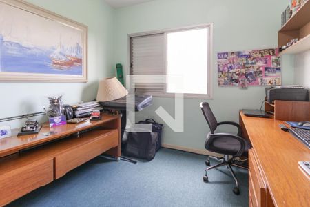 Apartamento à venda com 130m², 3 quartos e 2 vagasQuarto 2