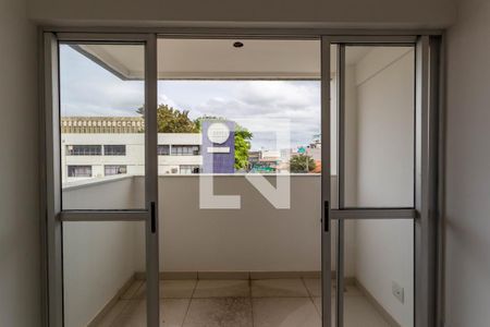 Apartamento à venda com 2 quartos, 60m² em Carlos Prates, Belo Horizonte