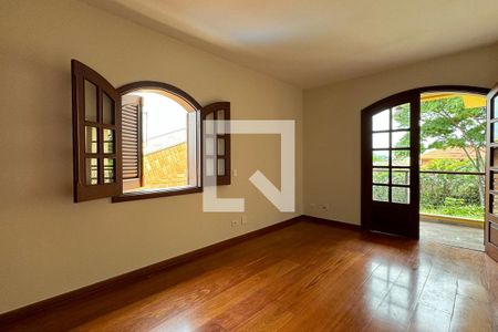 Casa de condomínio à venda com 630m², 4 quartos e 2 vagasSuíte 2