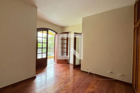 Casa de condomínio à venda com 630m², 4 quartos e 2 vagasSuíte 4