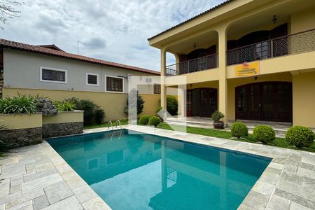 Casa de condomínio à venda com 630m², 4 quartos e 2 vagasPiscina