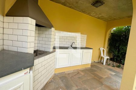 Casa de condomínio à venda com 630m², 4 quartos e 2 vagasChurrasqueira