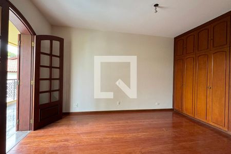 Casa de condomínio à venda com 630m², 4 quartos e 2 vagasSuíte 3