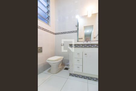 Detalhe do banheiro social de apartamento para alugar com 2 quartos, 80m² em Gávea, Rio de Janeiro