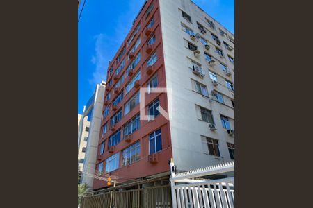 Apartamento para alugar com 80m², 2 quartos e 1 vagaFachada