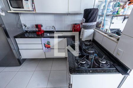 Cozinha de casa de condomínio à venda com 3 quartos, 180m² em Santa Monica, Belo Horizonte