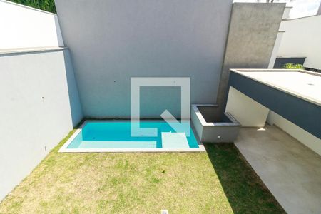 Casa de condomínio à venda com 455m², 4 quartos e 4 vagas Casa de condomínio à venda com 455m², 4 quartos e 4 vagasÁrea externa