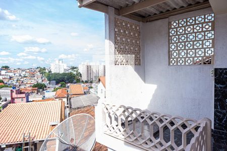 Casa para alugar com 150m², 2 quartos e 2 vagas Casa para alugar com 150m², 2 quartos e 2 vagasVaranda do Quarto 2