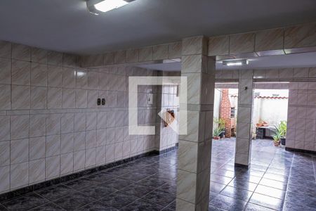 Casa para alugar com 150m², 2 quartos e 2 vagas Casa para alugar com 150m², 2 quartos e 2 vagasÁrea de Serviço