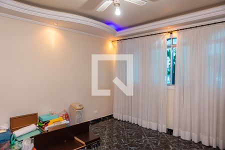 Casa para alugar com 150m², 2 quartos e 2 vagas Casa para alugar com 150m², 2 quartos e 2 vagasSala