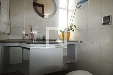 Lavabo de apartamento à venda com 4 quartos, 160m² em Carmo, Belo Horizonte