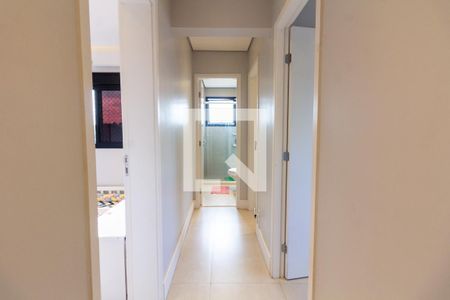 Corredor de apartamento para alugar com 3 quartos, 78m² em Continental, Osasco