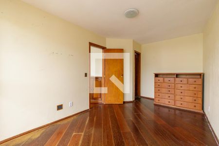 Apartamento à venda com 219m², 4 quartos e 2 vagas Apartamento à venda com 219m², 4 quartos e 2 vagasSuíte 2