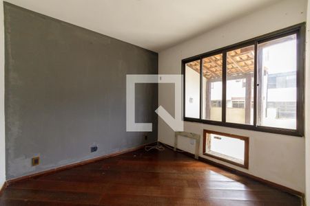 Apartamento à venda com 219m², 4 quartos e 2 vagas Apartamento à venda com 219m², 4 quartos e 2 vagasQuarto