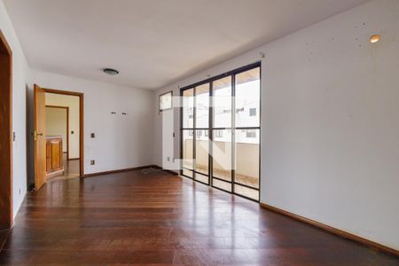 Apartamento à venda com 219m², 4 quartos e 2 vagas Apartamento à venda com 219m², 4 quartos e 2 vagasSuíte 1