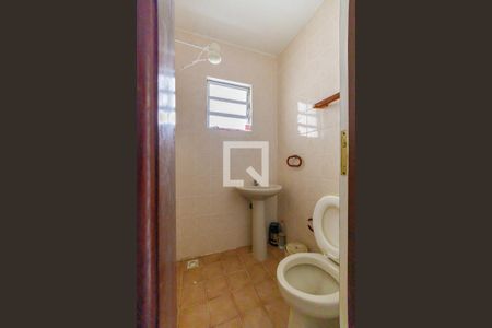 Apartamento à venda com 219m², 4 quartos e 2 vagas Apartamento à venda com 219m², 4 quartos e 2 vagasBanheiro de Serviço