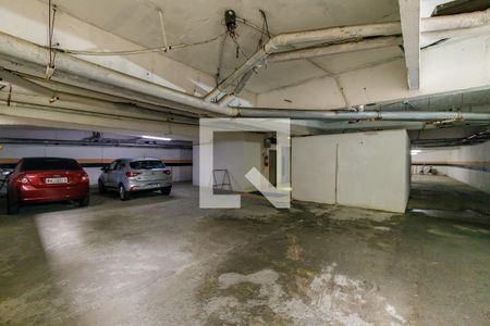 Apartamento à venda com 219m², 4 quartos e 2 vagas Apartamento à venda com 219m², 4 quartos e 2 vagasÁrea Comum Garagem