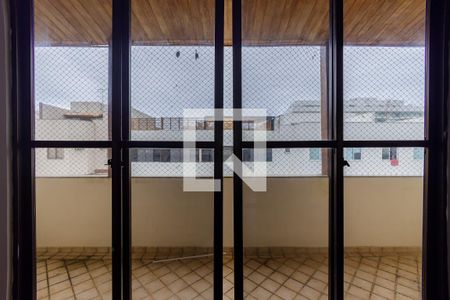 Apartamento à venda com 219m², 4 quartos e 2 vagas Apartamento à venda com 219m², 4 quartos e 2 vagasVaranda da Suíte 1