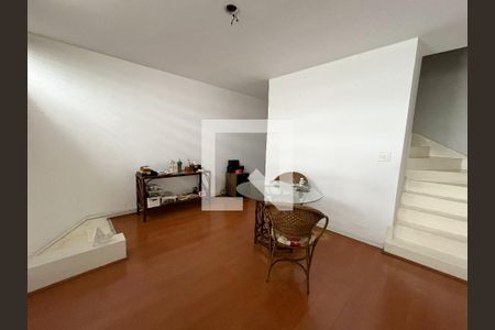 Sala de casa para alugar com 3 quartos, 172m² em Campo Belo, São Paulo