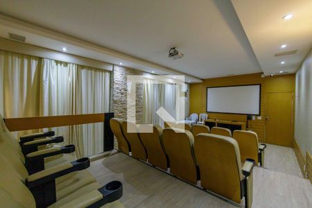 Apartamento à venda com 93m², 2 quartos e 2 vagas Apartamento à venda com 93m², 2 quartos e 2 vagasÁrea Comum Sala de Cinema