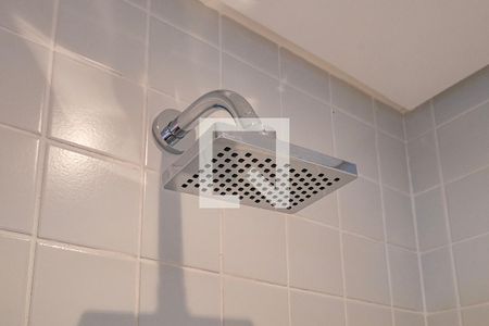 Banheiro de kitnet/studio para alugar com 1 quarto, 30m² em Sumarezinho, São Paulo