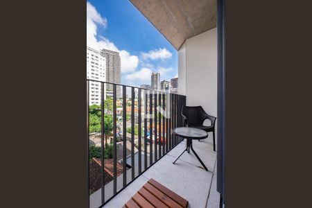 Studio para alugar com 30m², 1 quarto e sem vaga Studio para alugar com 30m², 1 quarto e sem vagaStudio - Varanda