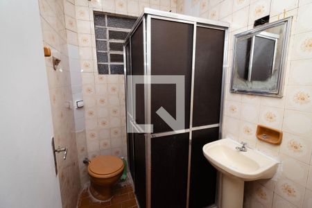 Banheiro de casa para alugar com 1 quarto, 70m² em Vila Pierina, São Paulo