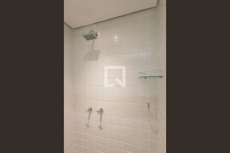 Banheiro de apartamento para alugar com 1 quarto, 30m² em Pinheiros, São Paulo