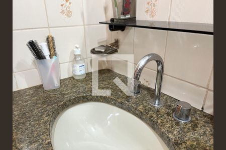 Apartamento à venda com 80m², 3 quartos e 1 vagaBanheiro 2