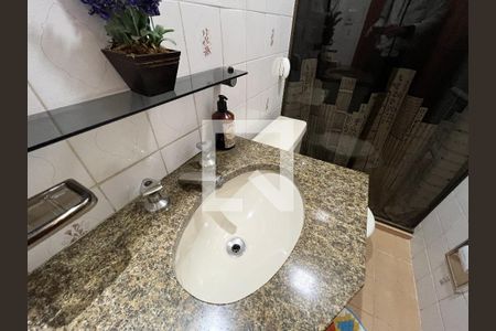 Apartamento à venda com 80m², 3 quartos e 1 vagaBanheiro 2