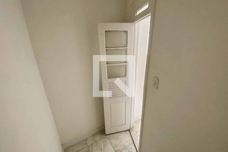 Apartamento para alugar com 70m², 2 quartos e sem vagaQuarto de Serviço