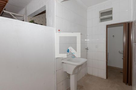 Casa para alugar com 117m², 2 quartos e 1 vaga Casa para alugar com 117m², 2 quartos e 1 vagaLavanderia