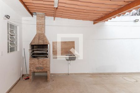 Casa para alugar com 117m², 2 quartos e 1 vaga Casa para alugar com 117m², 2 quartos e 1 vagaChurrasqueira